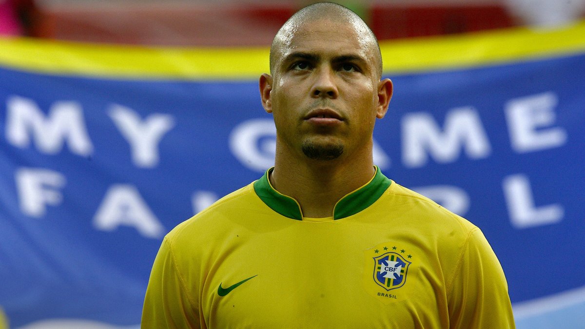 👀Les noms de plus de 50 légendes inédites, dont 🇧🇷Ronaldo, trouvés dans les fichiers d'#eFootball

Lire l'article 👉lacademie-ef.com/post/les-noms-…