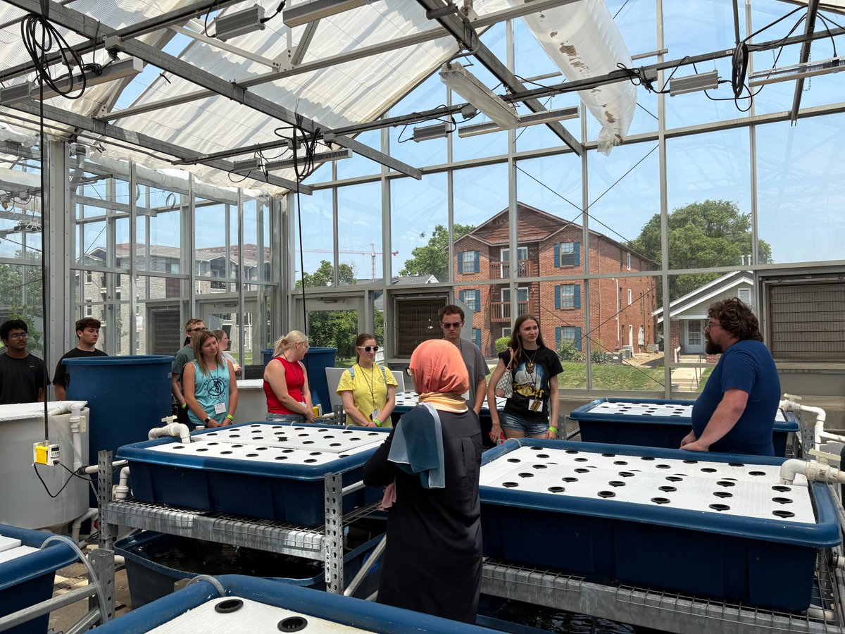 PurdueFoodSci's tweet image. Last week, we welcomed Indiana high school students to Nelson Hall for 4-H Academy. From aquaponics to fermentation to food safety, attendees explored the science behind food while getting a little doughy along the way. We hope inspired a few future food scientists!
