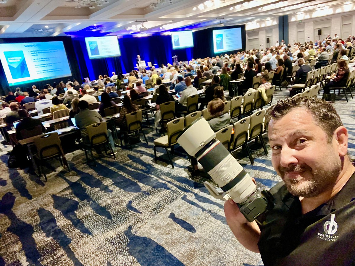 ChrisBrakePhoto's tweet photo. Oh yeah another day in the office again shooting for Center for Produce Safety annual conference at Hyatt Regency La Jolla #ConferencePhotography #ConferencePhotographer #SanDiegoPhotographer https://t.co/qDKl09W3xl