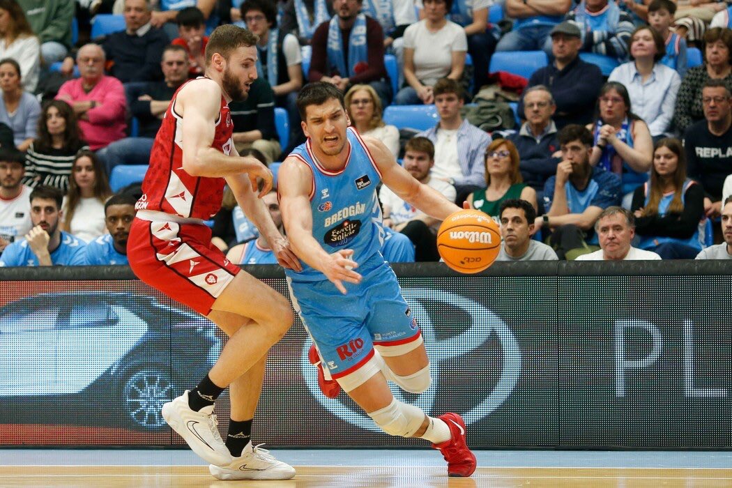 Alex_ReyesIB (@alex_reyesib) on Twitter photo 🔴🔴 TONI NAKIC, en la agenda del UCAM Murcia (vía <a href="/jnadal_14/">Jaime Nadal</a>).
El ala-pivot croata ha jugado las últimas tres temporadas en el Río Breogán.
Promedió 8.9 puntos, 3.5 rebotes y 1 asistencia en ACB esta temporada. 🔴🔴 TONI NAKIC, en la agenda del UCAM Murcia (vía <a href="/jnadal_14/">Jaime Nadal</a>).
El ala-pivot croata ha jugado las últimas tres temporadas en el Río Breogán.
Promedió 8.9 puntos, 3.5 rebotes y 1 asistencia en ACB esta temporada.