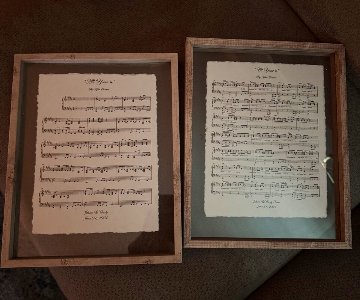 carrlson's tweet photo. Okay so on Christmas Jill &amp; I got each other the same gift (Tyler Childers concert tickets).. fast forward to now for our 1 year anniversary, we got each other the same exact present - even down to the frame color - delivered on the same day. That’s true love, right? https://t.co/kBlKP7yaRc