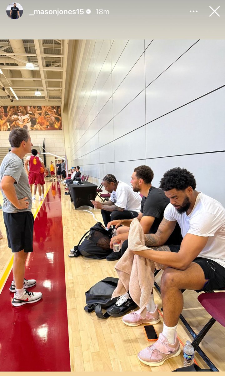 Mase, LaVine and DeMar getting in some work with former Kings HC and current USC HC Eric Mussleman