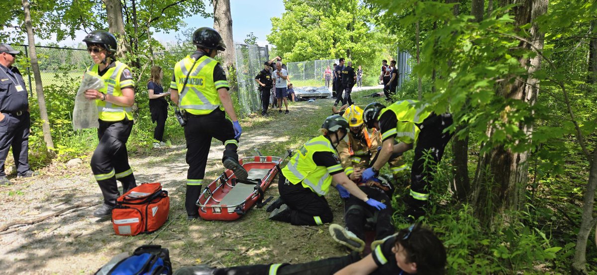 simcoecounty's tweet photo. Emergency Exercise – June 17🚨The County & partners are holding a staged emergency exercise at Burl's Creek (Oro Station) today. Expect more emergency vehicles in the area.📢 Please don't engage with personnel during the training. #emergencypreparedness
https://t.co/KcMqEpqnpP https://t.co/fyP9zknzvY