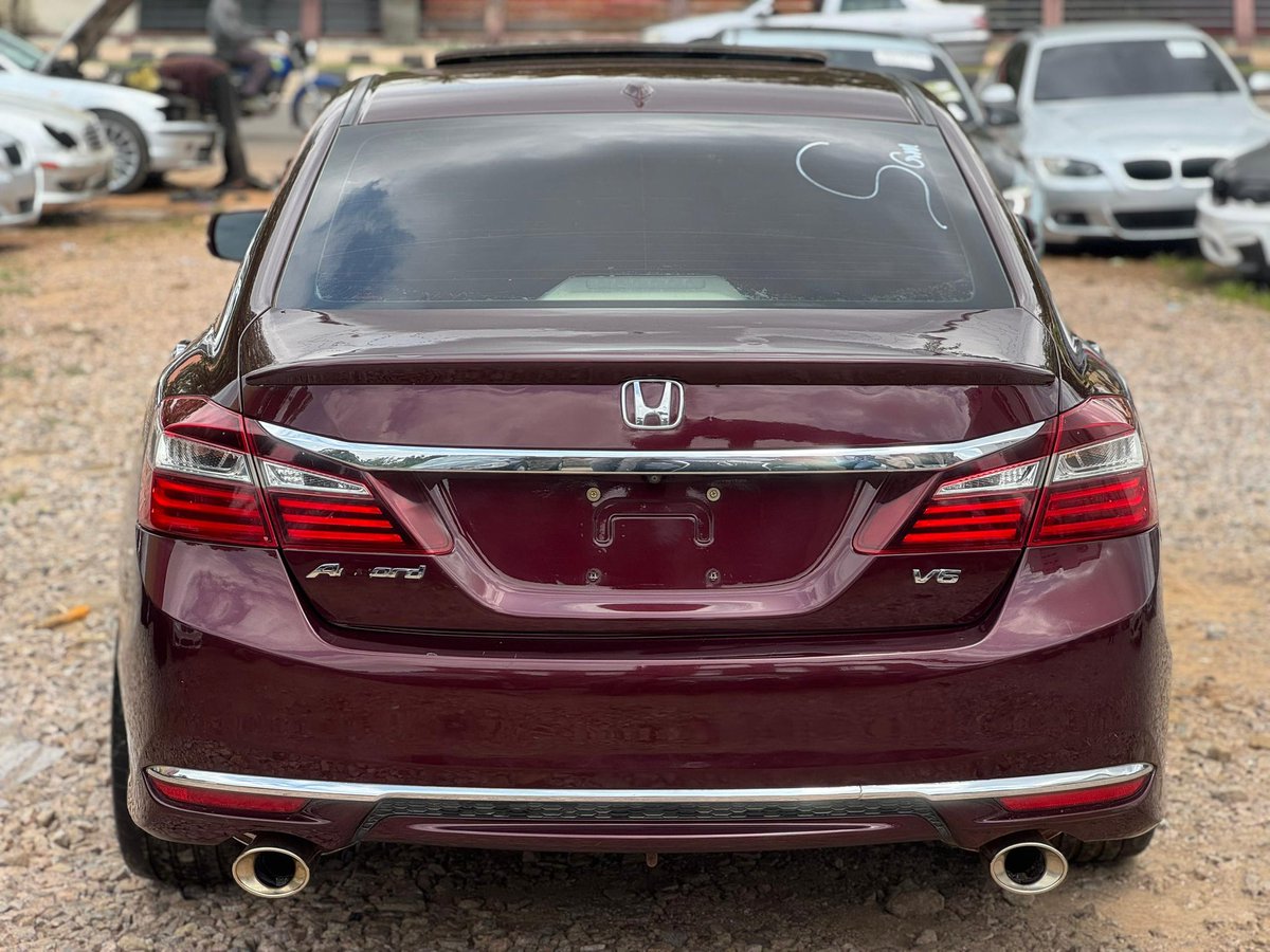 ahmerdrufae's tweet image. EXTREMELY CLEAN HONDA ACCORD
Original Duty ✅
2017 Model
Automatic Transmission
Very sound engine
Ac chilling 🥶
Very clean interior
14M only
Everything blessed
Location Kaduna 📍