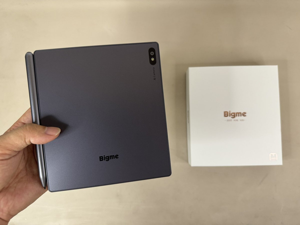 Bigme B7 Eink Tablet, The world