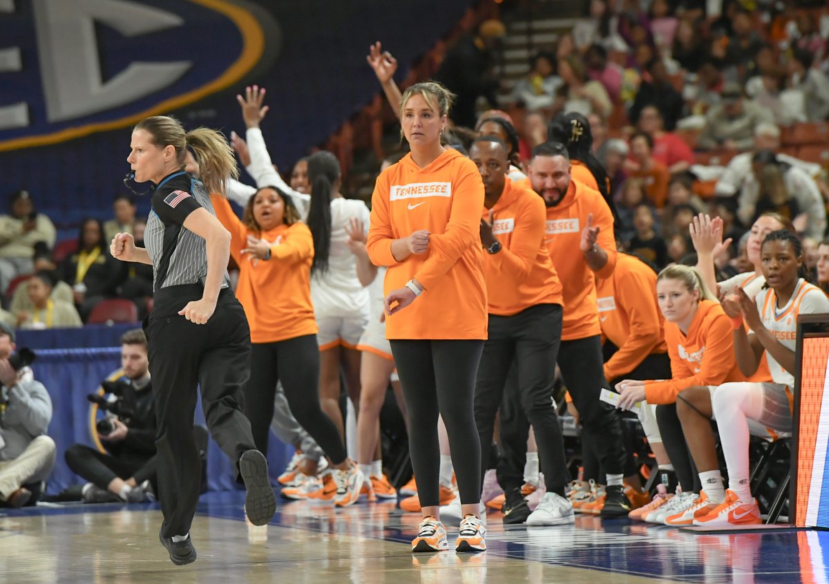 The Lady Vols now know who they'll host and who they'll face on the road in SEC play this year.

Here's the full list of opponents and locations ⤵️

➡️ Tennessee.rivals.com/news/sec-revea…