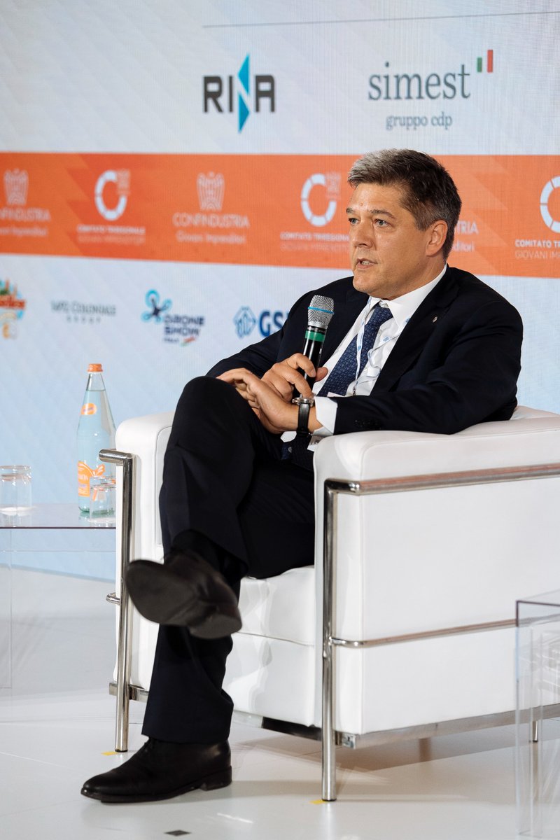 Banca Mediolanum (@bancamediolanum) on Twitter photo Diego Selva, Direttore #InvestmentBanking di #BancaMediolanum, durante <a href="/GIConfindustria/">GI Confindustria</a> ha riflettuto sulle strategie necessarie per accompagnare le imprese nei percorsi di consolidamento.
Qui l'intervento: bmed.it/rapallo25
#WeAreMediolanum #MediolanumTalk #Rapallo25 Diego Selva, Direttore #InvestmentBanking di #BancaMediolanum, durante <a href="/GIConfindustria/">GI Confindustria</a> ha riflettuto sulle strategie necessarie per accompagnare le imprese nei percorsi di consolidamento.
Qui l'intervento: bmed.it/rapallo25
#WeAreMediolanum #MediolanumTalk #Rapallo25