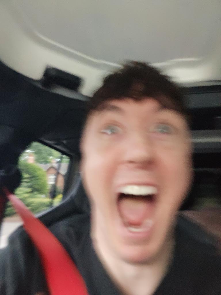 dawkosgames's tweet photo. @Razzbowski HELP HELP HELP ME HELP ME SOMEONES IN MY VAN HELP HELP HELP HELP AHHHHHHHHHHHHHH AHHHHHHHHHHHHHHHHHHHHHHHHHH https://t.co/bAhURL95fi