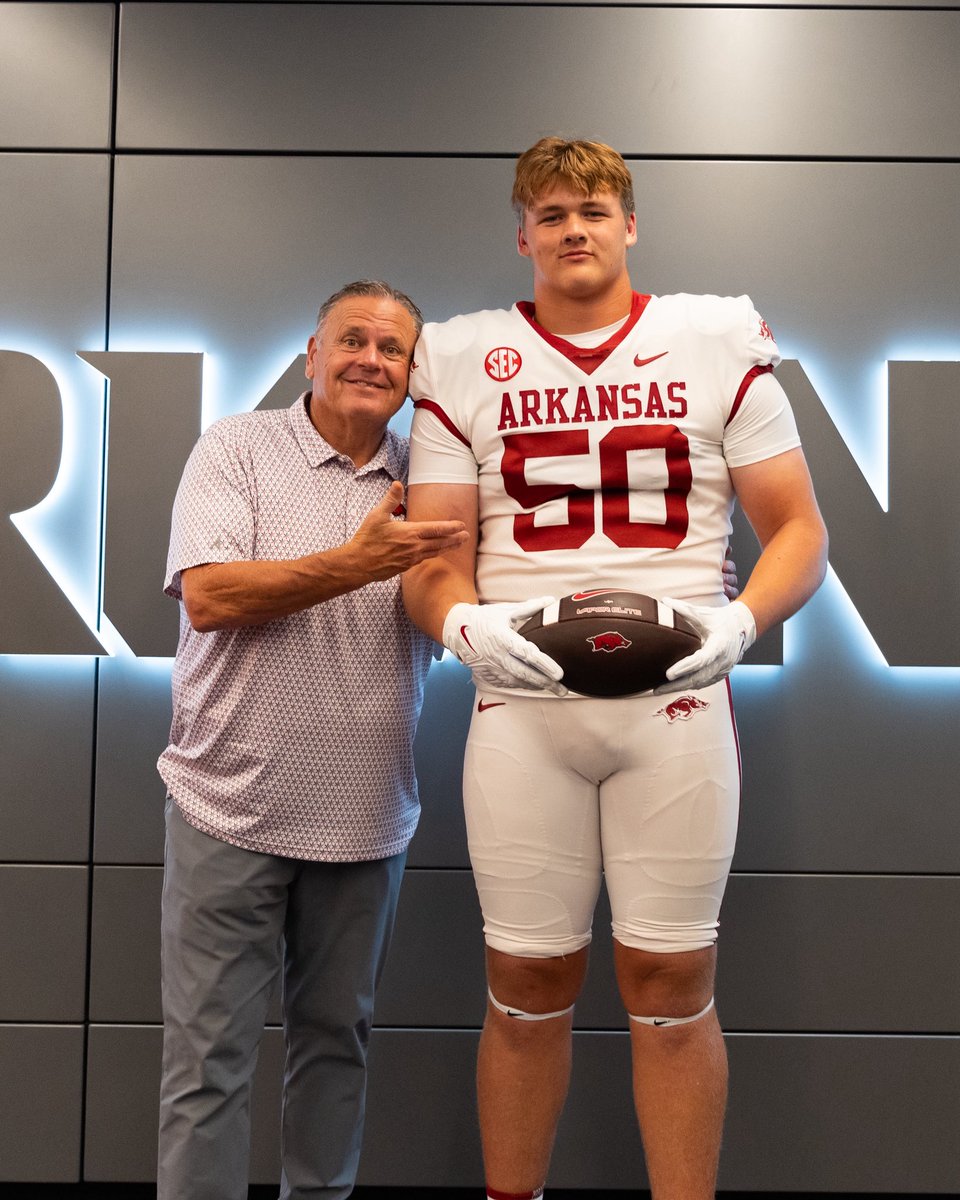 AshleyFb2026's tweet photo. #WPS🐗🏠@RazorbackFB @CoachSamPittman @CoachMateos @CoachBrowne72 @ONEWAYINC1 @JalanSowell @NadeBoyz @Dameon8
@ChadSimmons_ @adamgorney @SWiltfong_ @samspiegs @BrandonHuffman @JohnGarcia_Jr https://t.co/7o4TSjd8bC
