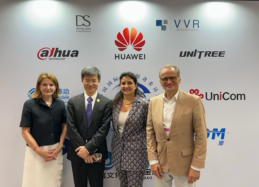 Fondation Prospective & Innovation (@fondationfpi) on Twitter photo <a href="/FondationFPI/">Fondation Prospective & Innovation</a> présente à <a href="/VivaTech/">Viva Technology</a> !
<a href="/EmmanuellePeres/">Emmanuelle PERES</a>, Directrice générale de la Fondation, est intervenue au Forum 🇨🇳🇫🇷 "China-France Cultural & Tourism Innovation" à l’invitation du CCPIT aux côtés de <a href="/Pascaldasseux/">Pascal Dasseux</a> et de Caroline Penard, Directrice de la CCI France-Chine. <a href="/FondationFPI/">Fondation Prospective & Innovation</a> présente à <a href="/VivaTech/">Viva Technology</a> !
<a href="/EmmanuellePeres/">Emmanuelle PERES</a>, Directrice générale de la Fondation, est intervenue au Forum 🇨🇳🇫🇷 "China-France Cultural & Tourism Innovation" à l’invitation du CCPIT aux côtés de <a href="/Pascaldasseux/">Pascal Dasseux</a> et de Caroline Penard, Directrice de la CCI France-Chine.