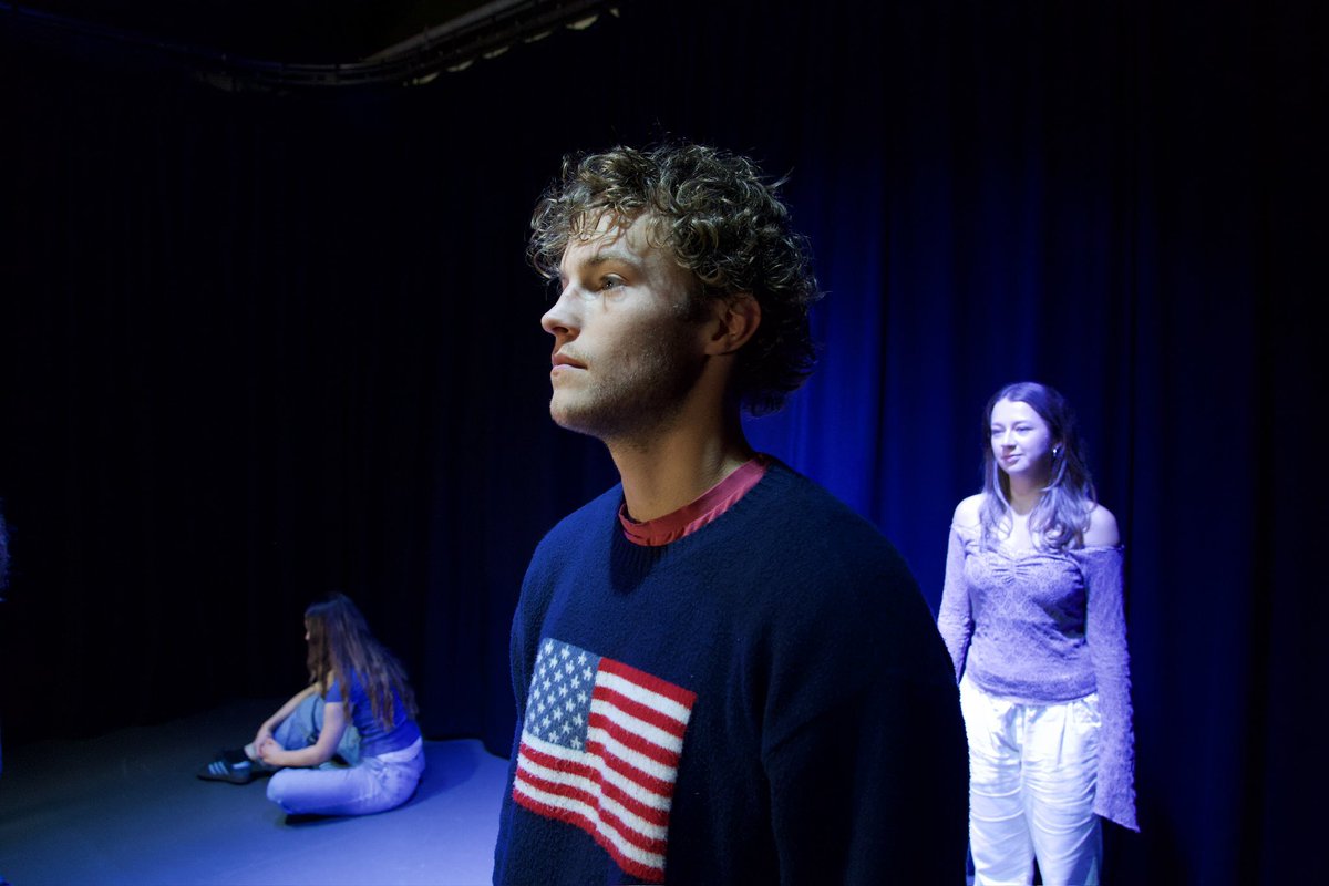 constelfringe25's tweet image. Thank you so much to everyone who came to our Exeter run! We can’t wait to get to Edinburgh and perform again! 🐝🤍🪐

#edinburghfringe #constellations #daretodiscover