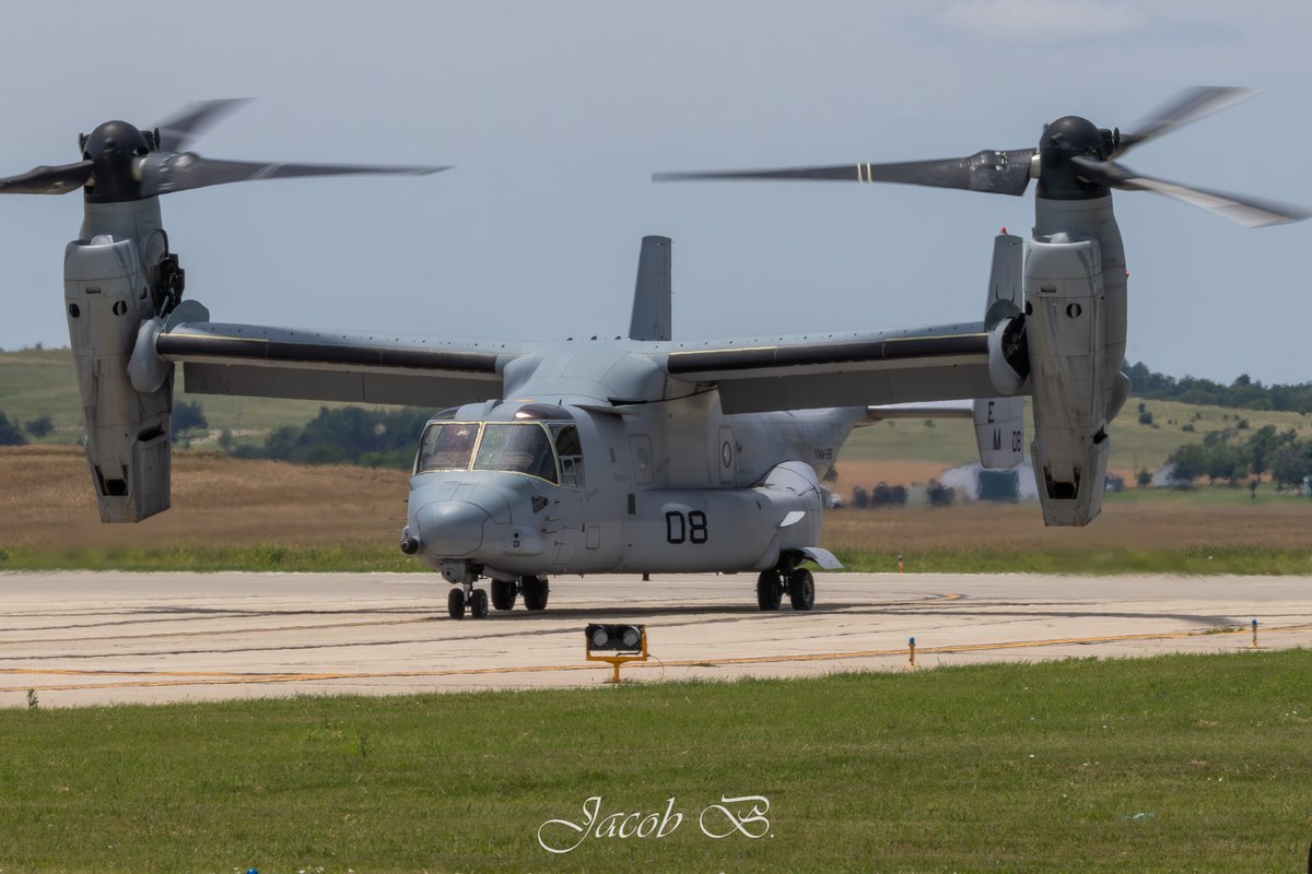 JacobBurgardtWX's tweet photo. Osprey
Reg. 168299
Unit. Cherry Point FRCE
#marines #avphoto #aviationphoto https://t.co/9OTXg10Tfs
