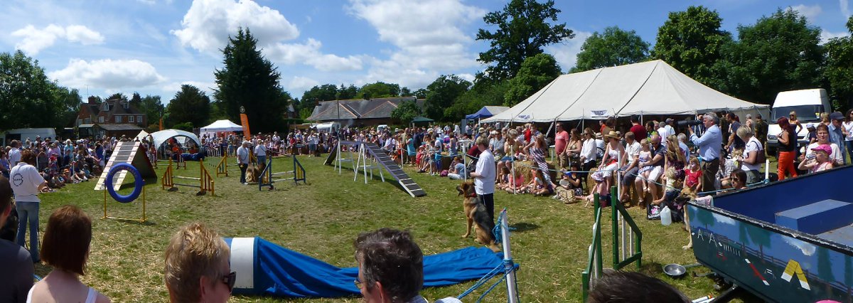 Hurst Show and Country Fayre takes place this weekend, with some road closures in place to support this event.🎪

Open from 10am on Saturday and Sunday (28/29 June), raising money for local good causes.❤

School Road, Sawpit Road &amp; Tape Lane will be closed to support this event.