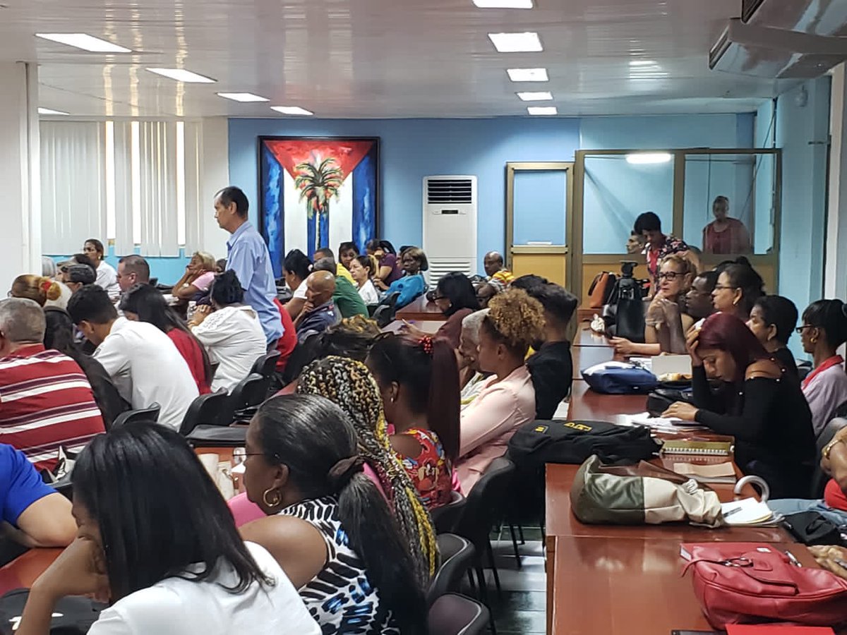 En #Guantánamo se realizaron sugerencias al Proyecto de Ley de Ciencia, Tecnología e Innovación en #Cuba con vistas a mejorar la gestión del sector. <a href="/RadioGtmo/">Radio Guantánamo</a>, <a href="/Deguantanamo/">Mabel Guantánamo</a>, @DianelbisDelfino