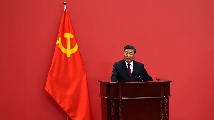 haseeb3547's tweet image. Chinese President Xi Jinping warns:
“The world can move forward without America.”
Empires fell when they forgot respect, U.S. won’t be an exception. 
#MultipolarWorldOrder