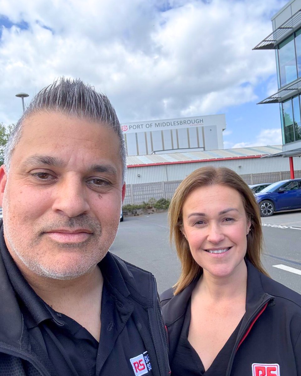 WeAreRSGroup's tweet image. Up North with Sean and Amy representing RS in style! 

Talking all things:

✅ PPE solutions that save time
✅ Safer, more efficient worksites
✅ Added value at every step
✅ Removing pain points
✅ Offshore &amp;amp; Renewables 

#WeAreRS #OneTeam