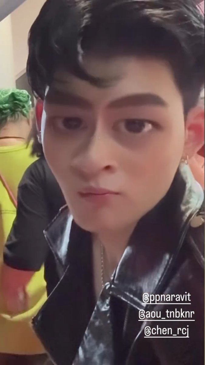 _softaura's tweet image. IGs #Santapp

//lmao this filter 😭😂

JASPER X POCKY IDOL
#GMMTVPOCKYIDOL
#ppnaravit #JASPER