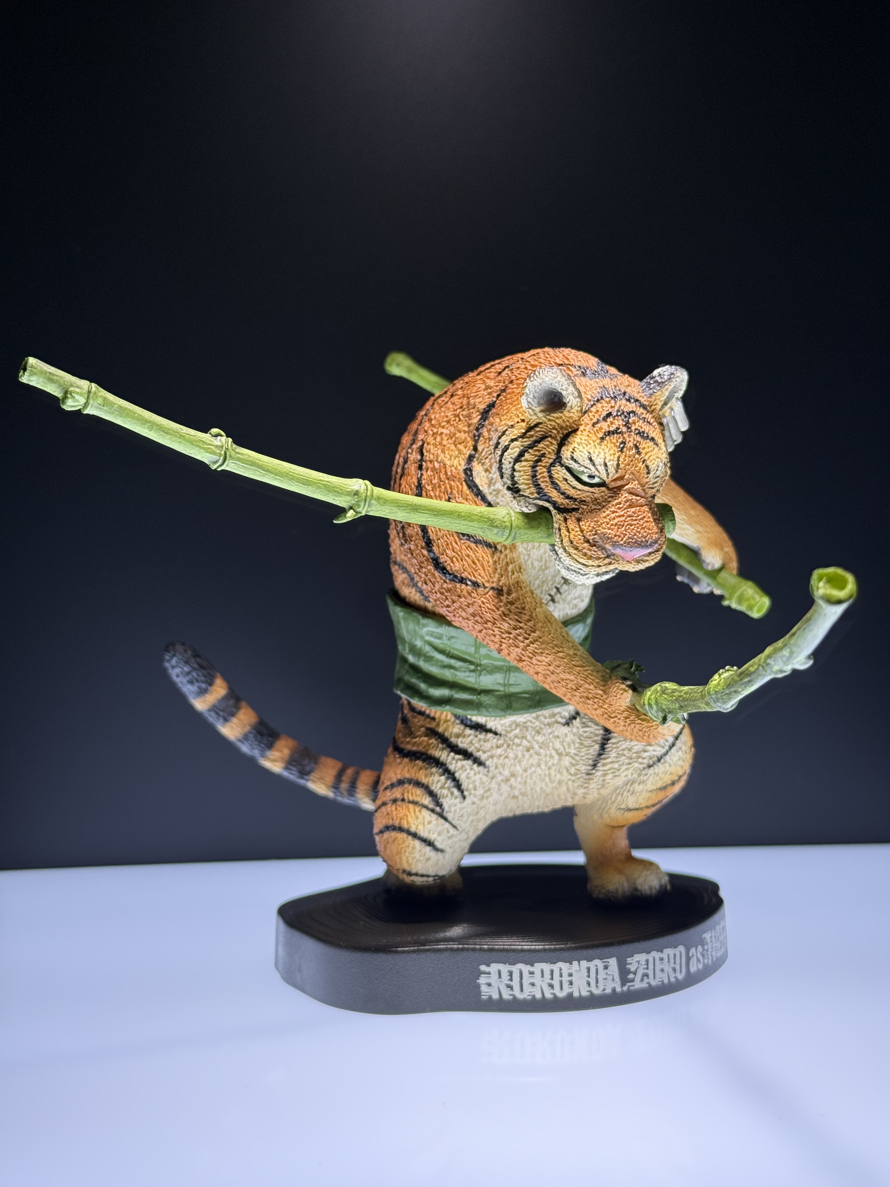 フィギュアーツ ZERO Artist Special ロロノア・ゾロ as トラ