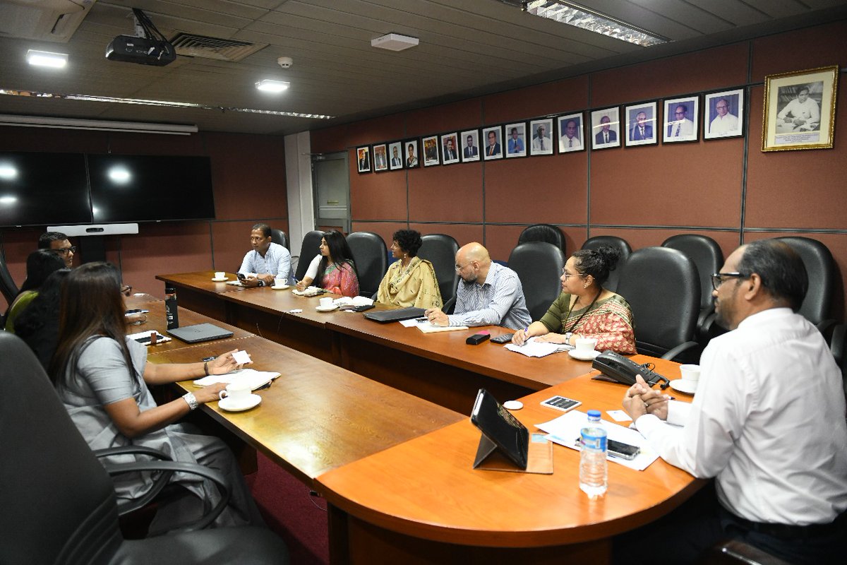 Sustainable Development Council of Sri Lanka (@susdevsl) on Twitter photo Today, we had a strategic discussion with @EDBSriLanka to explore collaboration on the newly launched ITSB—an initiative transforming Sri Lanka’s textile & apparel sector. Led by @GlobalReportin, <a href="/SDC_SL/">Strike Down Cancer</a>, and @JAAFsrilanka with support from the Swedish Govt. 🇱🇰🤝🇸🇪 #ITSB Today, we had a strategic discussion with @EDBSriLanka to explore collaboration on the newly launched ITSB—an initiative transforming Sri Lanka’s textile & apparel sector. Led by @GlobalReportin, <a href="/SDC_SL/">Strike Down Cancer</a>, and @JAAFsrilanka with support from the Swedish Govt. 🇱🇰🤝🇸🇪 #ITSB