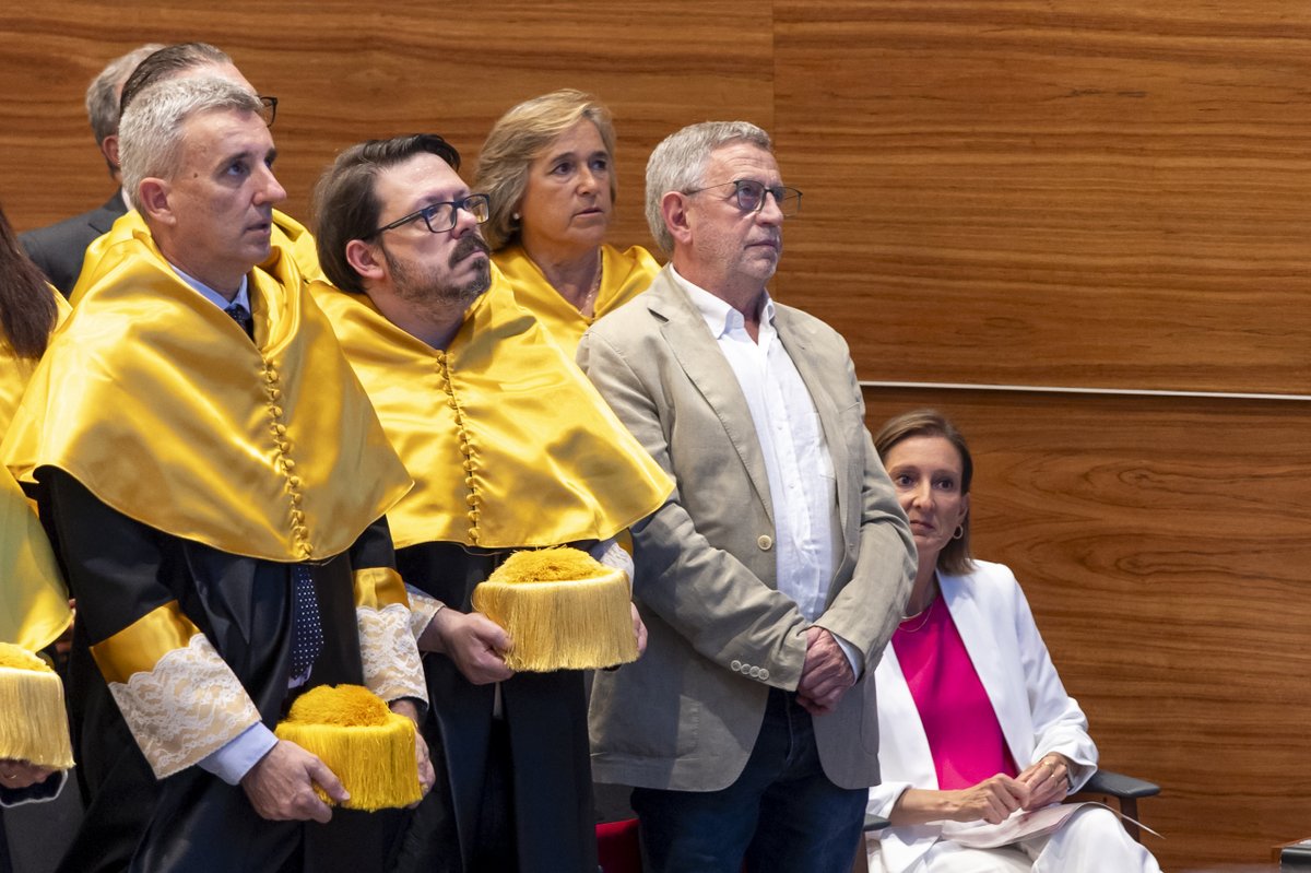 UICBarcelona (@uicbarcelona) on Twitter photo 👩⚕️👨⚕️ En l’acte de graduació de la 12a promoció del Grau en Medicina vam comptar amb la presència de representants dels centres universitaris que col·laboren en la formació clínica dels futurs metges de #UICBarcelona:
<a href="/Hospital_HUGC/">Hospital Universitari General de Catalunya</a>, <a href="/hggranollers/">Hospital General de Granollers</a>, <a href="/CSTerrassa/">Consorci Sanitari Terrassa - Hospital Universitari</a> i <a href="/eapsardenya/">eap | sardenya</a>. 👩⚕️👨⚕️ En l’acte de graduació de la 12a promoció del Grau en Medicina vam comptar amb la presència de representants dels centres universitaris que col·laboren en la formació clínica dels futurs metges de #UICBarcelona:
<a href="/Hospital_HUGC/">Hospital Universitari General de Catalunya</a>, <a href="/hggranollers/">Hospital General de Granollers</a>, <a href="/CSTerrassa/">Consorci Sanitari Terrassa - Hospital Universitari</a> i <a href="/eapsardenya/">eap | sardenya</a>.