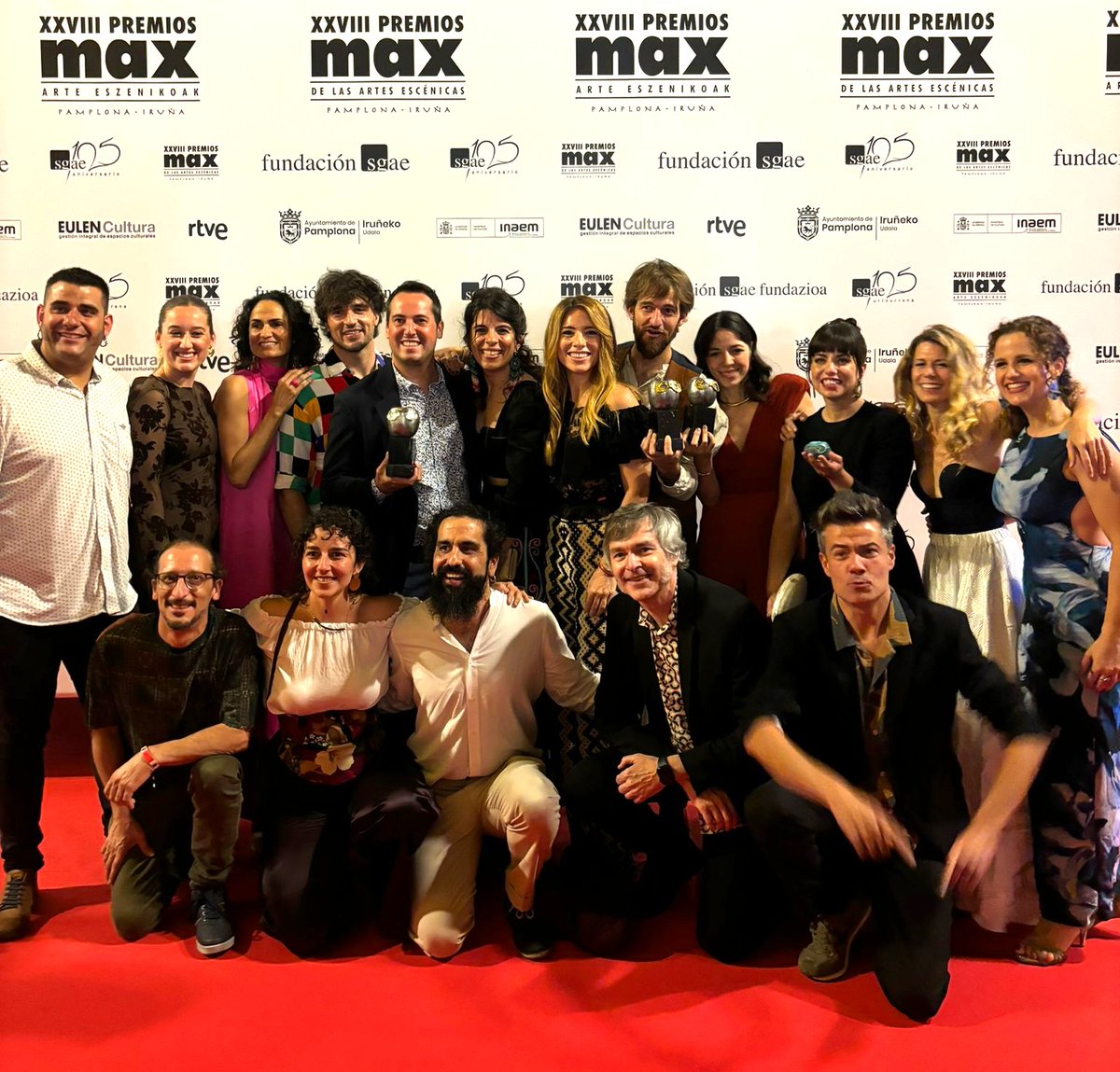 GVAcultura's tweet photo. 🎭🏆La Generalitat felicita els professionals de les arts escèniques valencianes guardonats en els #PremisMax 2025
Enhorabona @marcosmoraukoshka, @almagracia_c, @cia_lucas_escobedo i @lafamproduccions !! 👏👏
https://t.co/Monv9Bnxjw https://t.co/3pgFIJnlsg