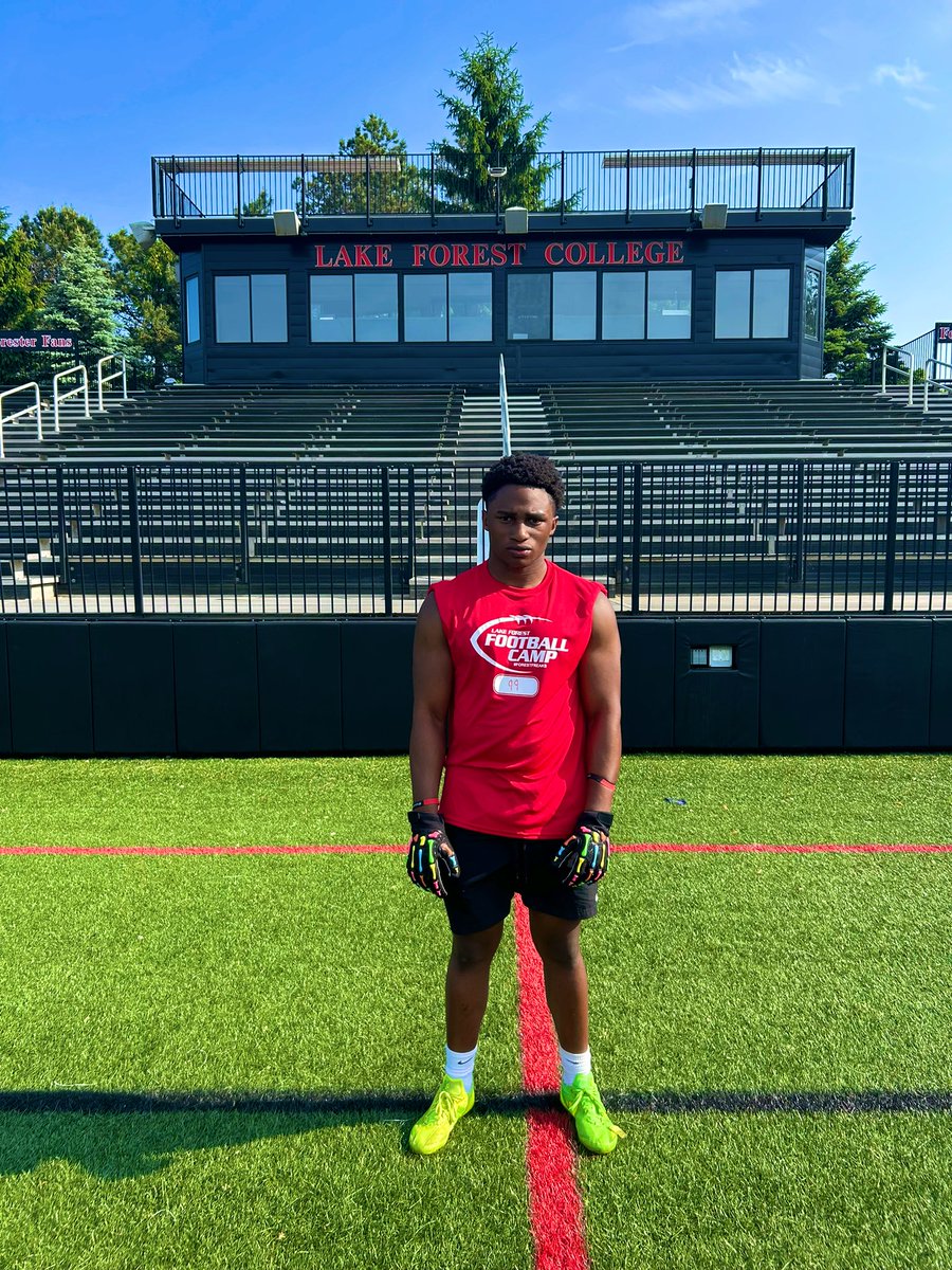 petersamu_'s tweet image. Had a great time competing at the Lake Forest Mega football camp! Learned a lot from both @LFC_FOOTBALL & @AG4423 as well as other Coaches in attendance. Thank you to the whole staff for the wonderful hospitality!
@EDGYTIM @PrepRedzoneIL @Bryan_Ault @DeepDishFB @NUICFootball
