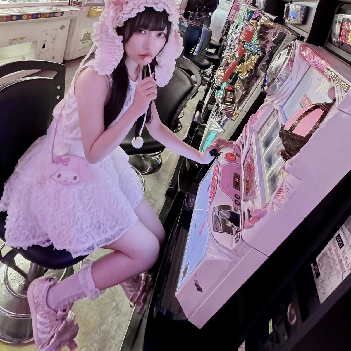 あ ♡ む ♡ さ ♡ ん ♡ ぽ

夜行性うさぎさんのｵﾌｼｮ 🩶🪽🐰