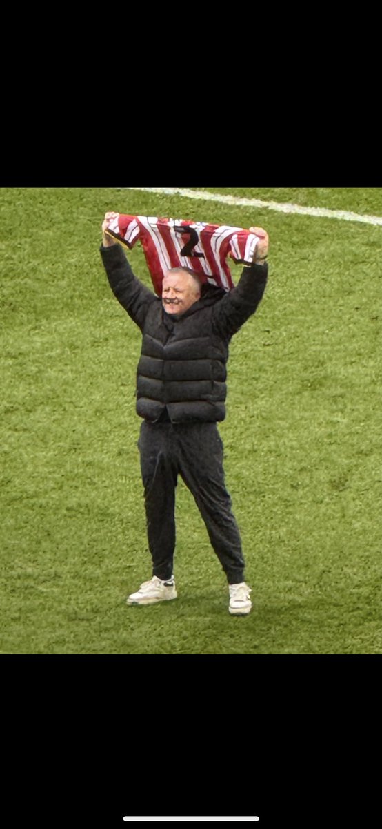 Gambian Blades tweet media