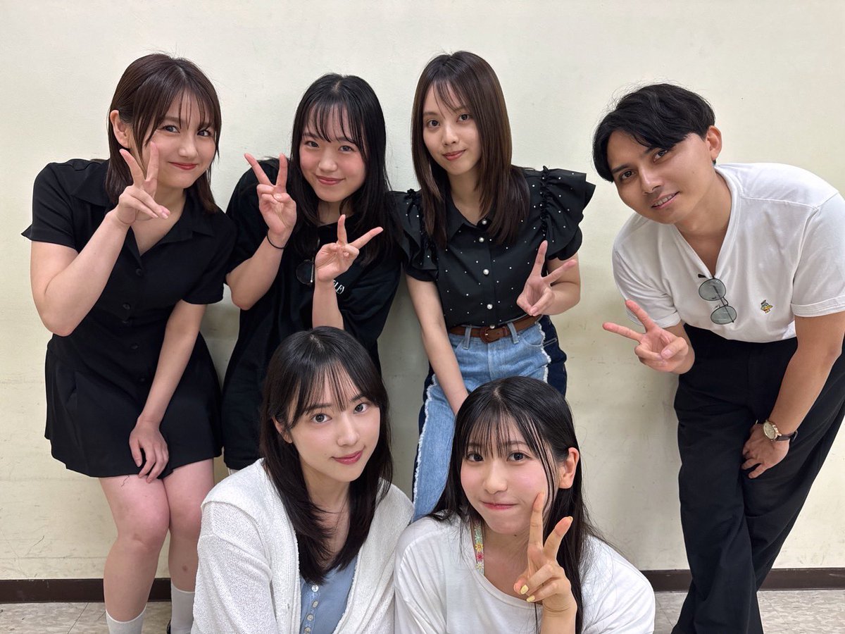月の終わりと始まりはシアター#16🌙
「恋じゃなくても」💝

／　
稽古2日目📖
＼

本日は実際に劇場での稽古でした☺️

どのような形に創り上げられていくのか、
動きなどが明確になって
どんどん想像が膨らみます💭