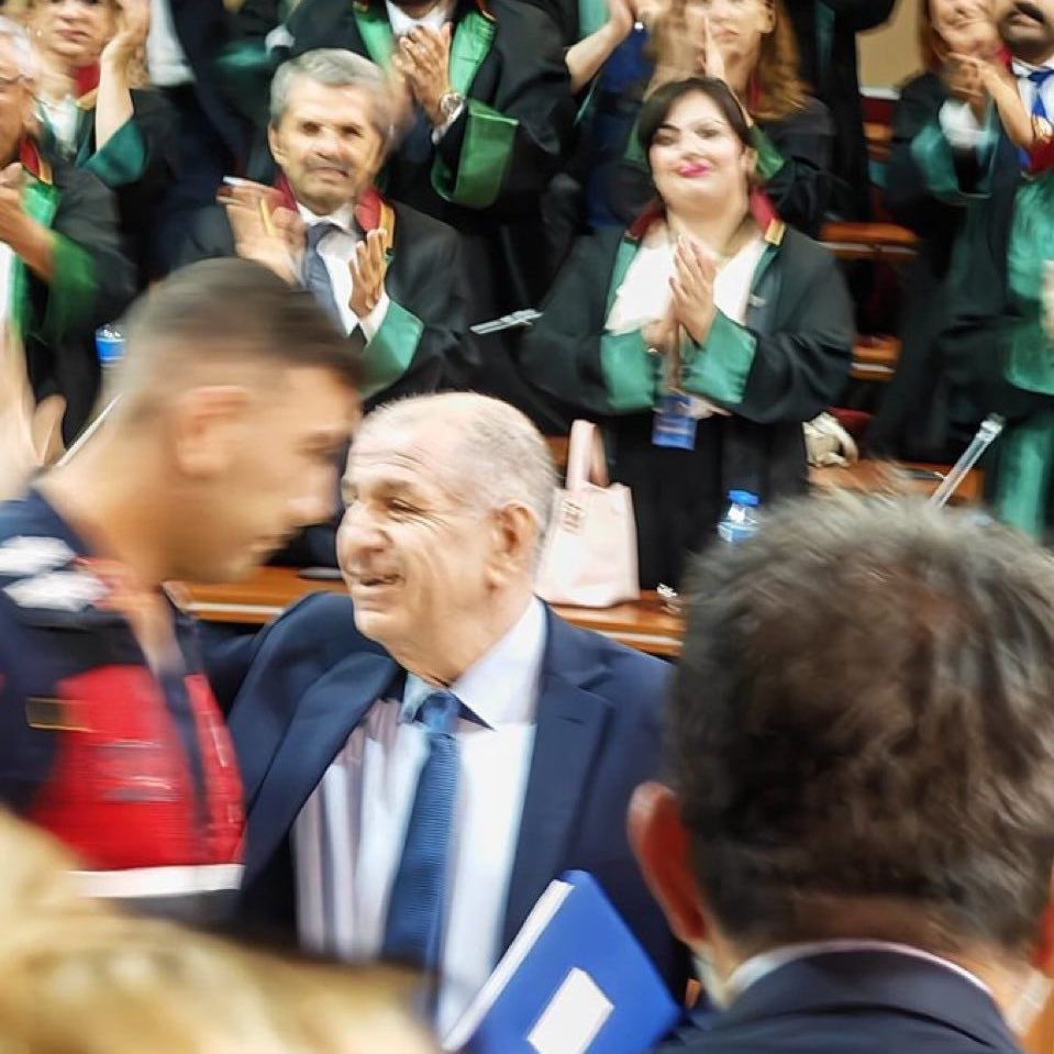 Ümit Özdağ’ın tahliye sonrası ilk görüntüsü.