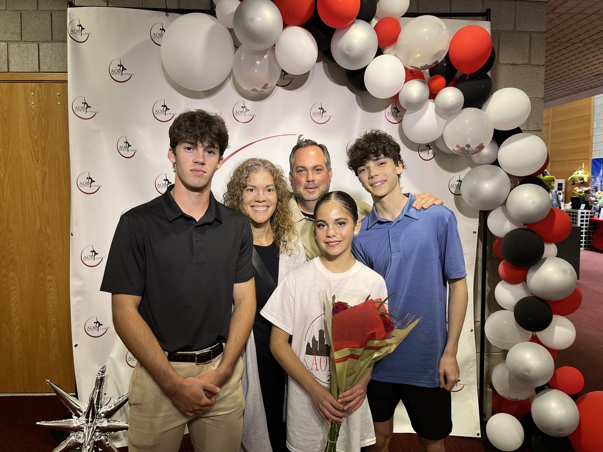 CoachYagz's tweet photo. Nice weekend with Leora! She put in a lot of work this past year and great to see it all come together with her first recital with AOD. Kiddos are growing up way too quick. #DontBlink #Leora🩷 https://t.co/1RMRI1XneJ
