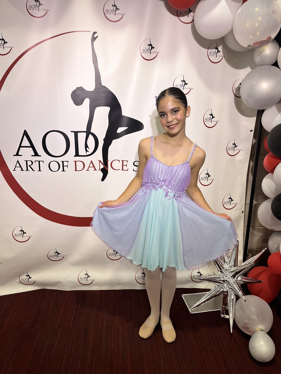 CoachYagz's tweet photo. Nice weekend with Leora! She put in a lot of work this past year and great to see it all come together with her first recital with AOD. Kiddos are growing up way too quick. #DontBlink #Leora🩷 https://t.co/1RMRI1XneJ
