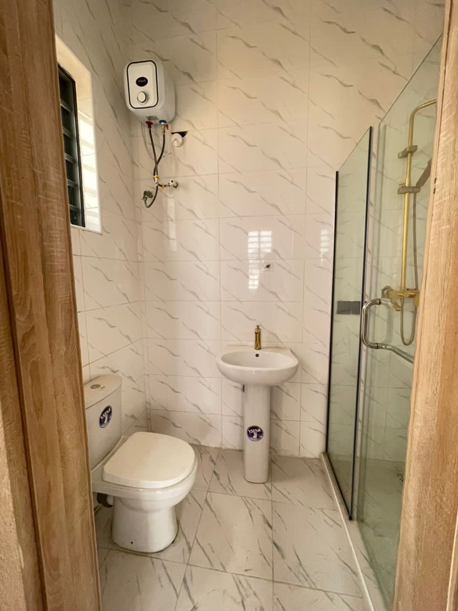 GetCribHQ's tweet photo. LUXURIOUS 4 BEDROOM SEMI-DETACHED DUPLEX WITH SWIMMING POOL 

Location📍Ajah Lekki, Lagos
Price: 130 MILLION slightly negotiable
Request free inspection: https://t.co/iMNi1FR3ay https://t.co/edu4yzOxpH