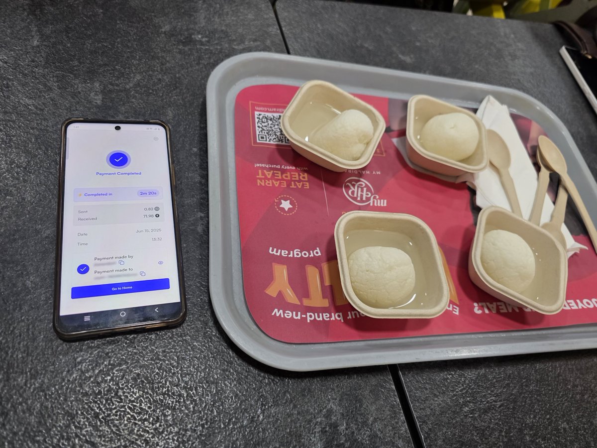 its_punit05's tweet image. Builders, chai, and bold Web3 dreams 🚀
Delhi meetup was all about real convos — Bitcoin, ZK, onchain chaos, and future bets.
We even paid for food using $USDC via @P2PdotMe — just to keep it degen &amp;amp; desi.
No panels. No fluff. Just real builders and raw energy
#BuilderBase #Web3