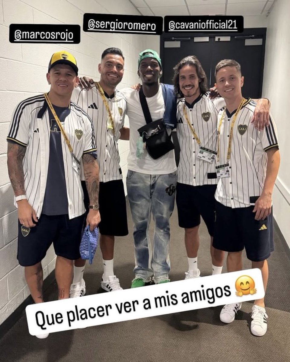 THE REUNION 🥺❤️

Dari barisan para mantan ini, siapa yg paling berkesan versi lo?