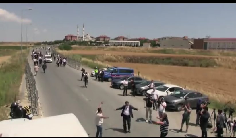 Anlık silivri şimdi onlar düşünsün. #ÜmitÖzdağaÖzgürlük