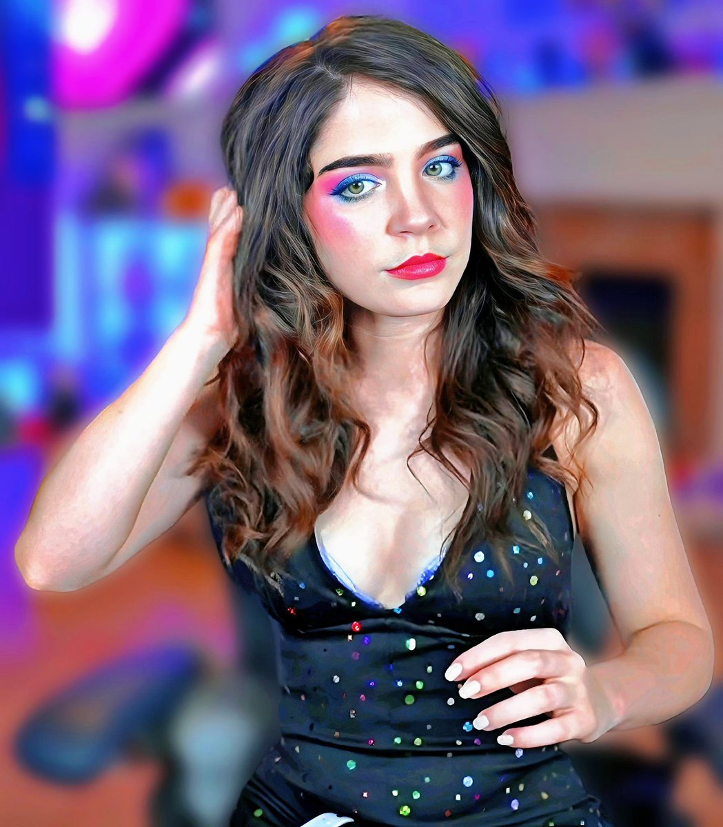 #FelizCumpleYuuki hoy cumple años una persona muy importante para mí feliz cumpleaños espero que tengas un bonito día la quiero mucho feliz 27 <a href="/staryuukiii/">Staryuuki</a> 🎂🥳🥳
