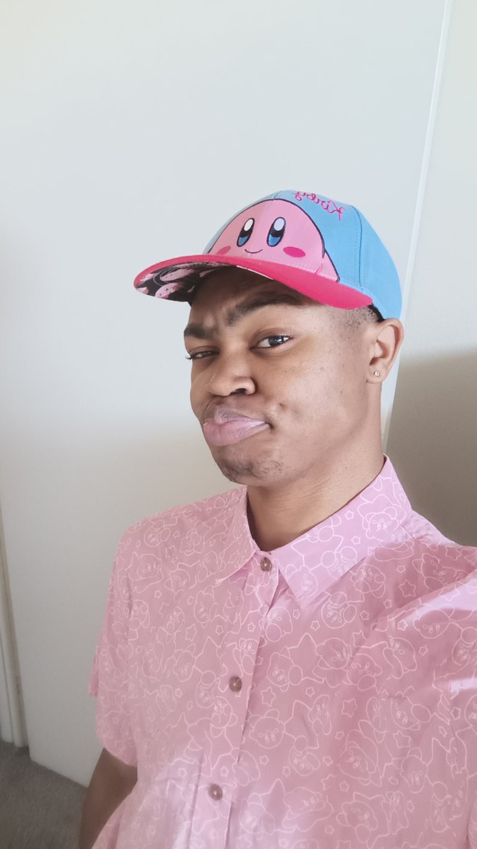 HollaKayYT's tweet photo. Hellluuur! I forgot to introduce myself. My name's Kay and I'm putting myself out of my comfort zone lol. I'm tryin something new with this Twitter thingy. Either way I hope you all enjoy my art, vids, and obsession with Kirby and Final Fantasy stuff. https://t.co/v2ultbn2EV
