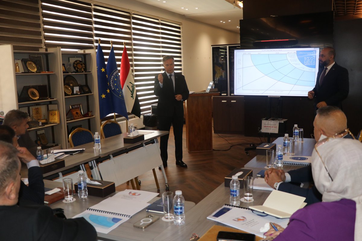 EuamIraq's tweet image. @EuamIraq is facilitating a series of workshops with the Border Ports Commission, supporting the development of a multi-year strategy aligned with Iraq’s 2024–2028 Border Management Strategy. The sessions use tools like SWOT &amp;amp; GAP to strengthen planning, security, trade, &amp;amp; travel