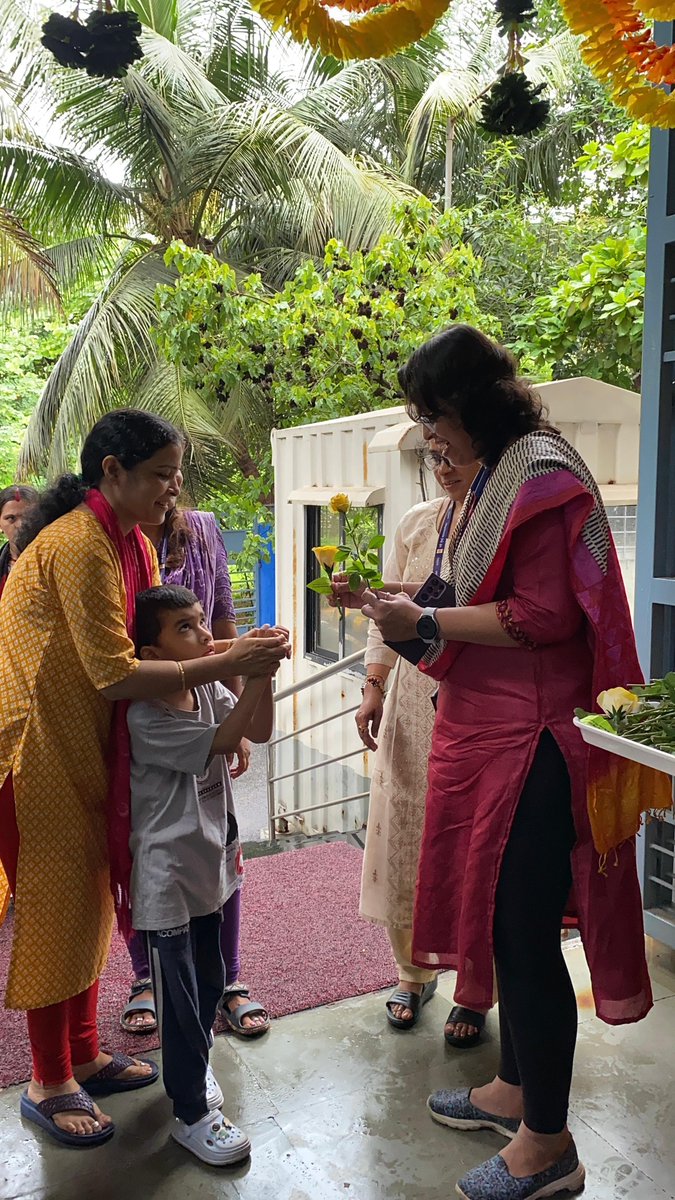 NMMConline's tweet photo. *नमुंमपा ईटीसी केंद्रामध्ये शाळा प्रवेशोत्सव संपन्न*
*सविस्तर वृत्त लिंक*:
https://t.co/TlXccS8f4M
#nmmcetc #pathyapustak #pathyapustakvitaran #firstdayofschool #schoolreopening #schoolreopen #WelcomingStudents https://t.co/mwUvvsyoRM