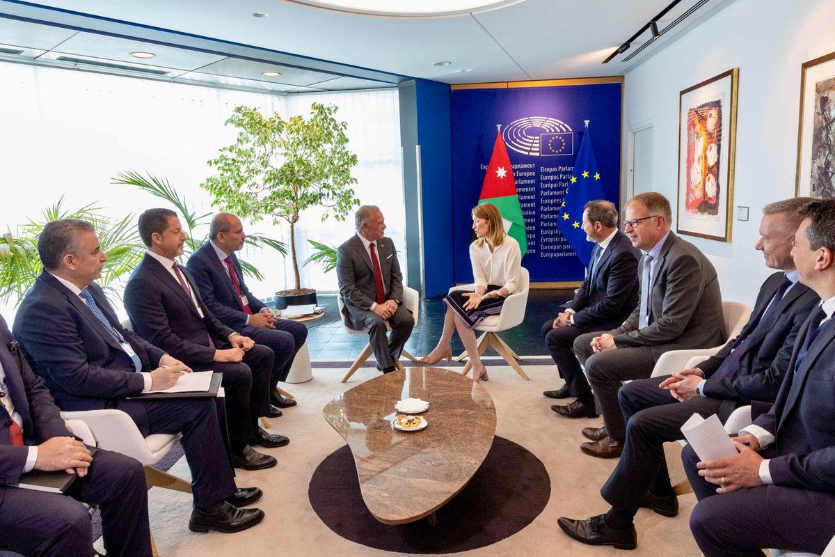 His Majesty King Abdullah II, during his meeting with European Parliament President Roberta Metsola in Strasbourg, France, stresses the need for immediate action to de-escalate tensions in the region, following Israel’s attacks on Iran 
#Jordan #EU