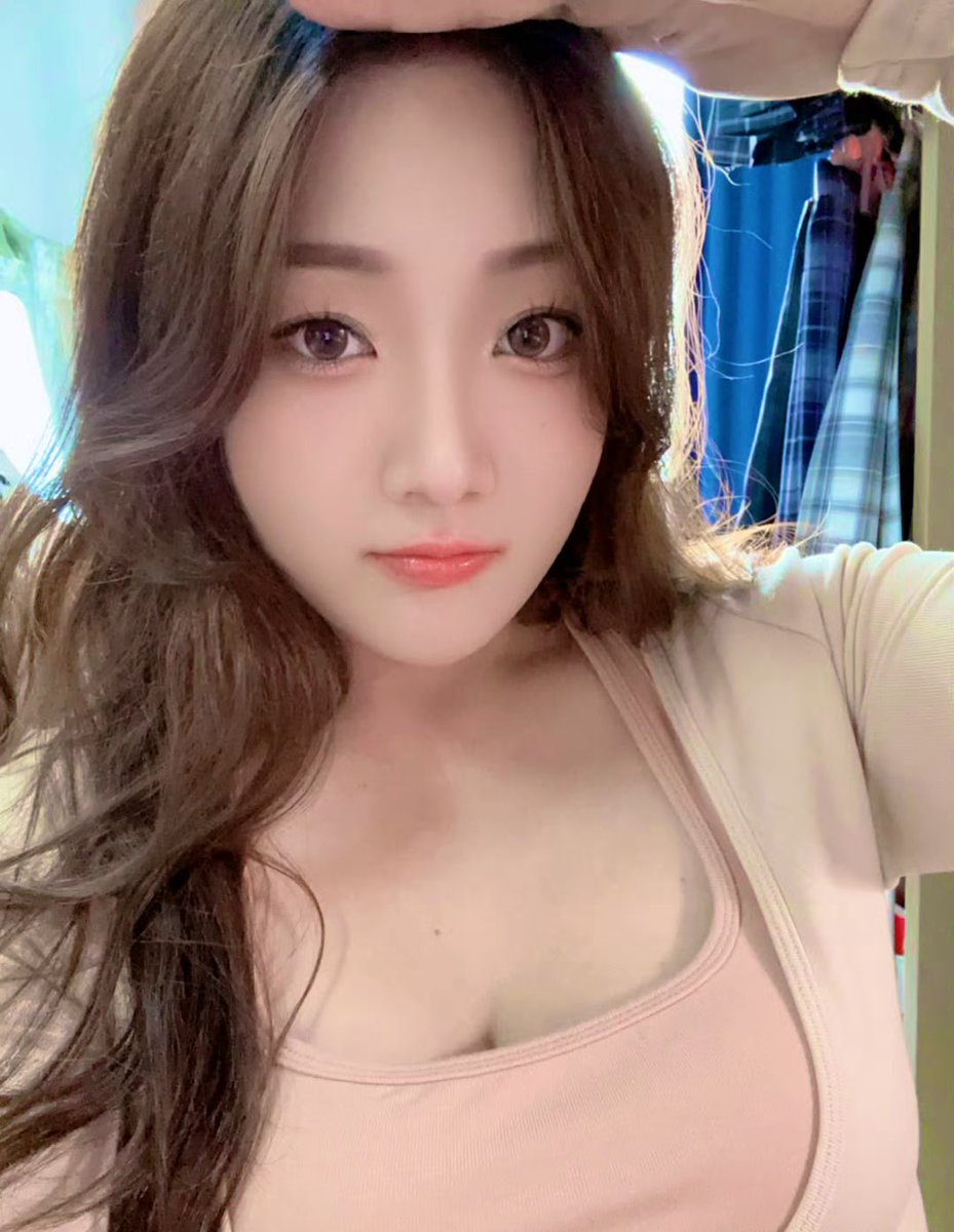 0Faity's tweet image. 墨尔本不会下雪，也不会有爱。
但你可以在评论留下你的故事。
#墨尔本