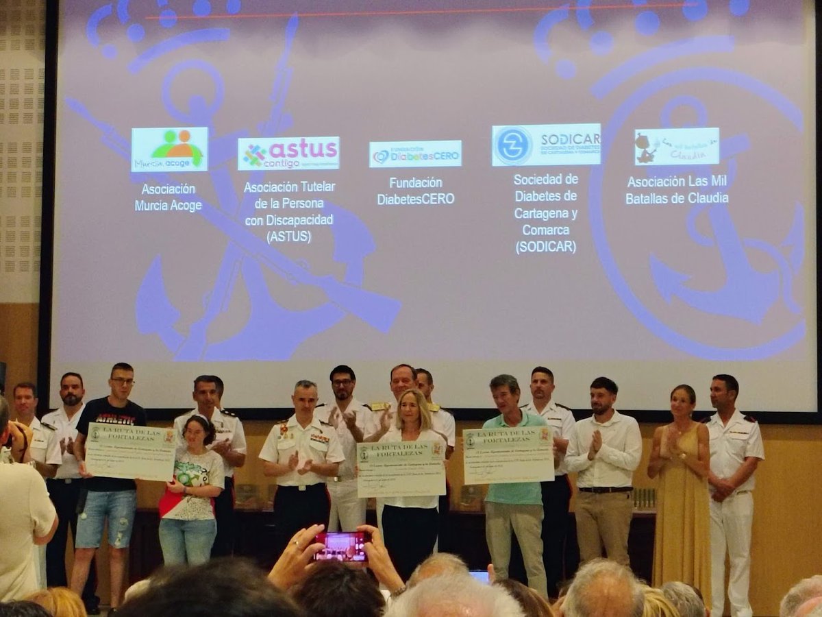 Sodicar's tweet image. Esta mañana asistimos invitados al acto de la Gala Benéfica y Clausura de la XIV edición de @RutaFortalezas_ Agradecemos una vez más el esfuerzo y solidaridad de tantos implicados, reconociendo la labor desarrollada por todas las asociaciones beneficiarias. 💙