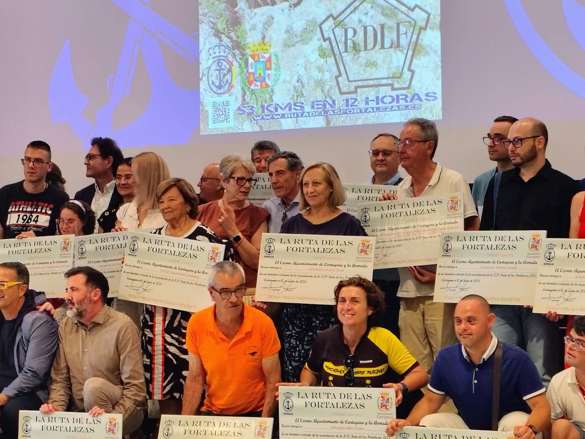 Sodicar's tweet image. Esta mañana asistimos invitados al acto de la Gala Benéfica y Clausura de la XIV edición de @RutaFortalezas_ Agradecemos una vez más el esfuerzo y solidaridad de tantos implicados, reconociendo la labor desarrollada por todas las asociaciones beneficiarias. 💙