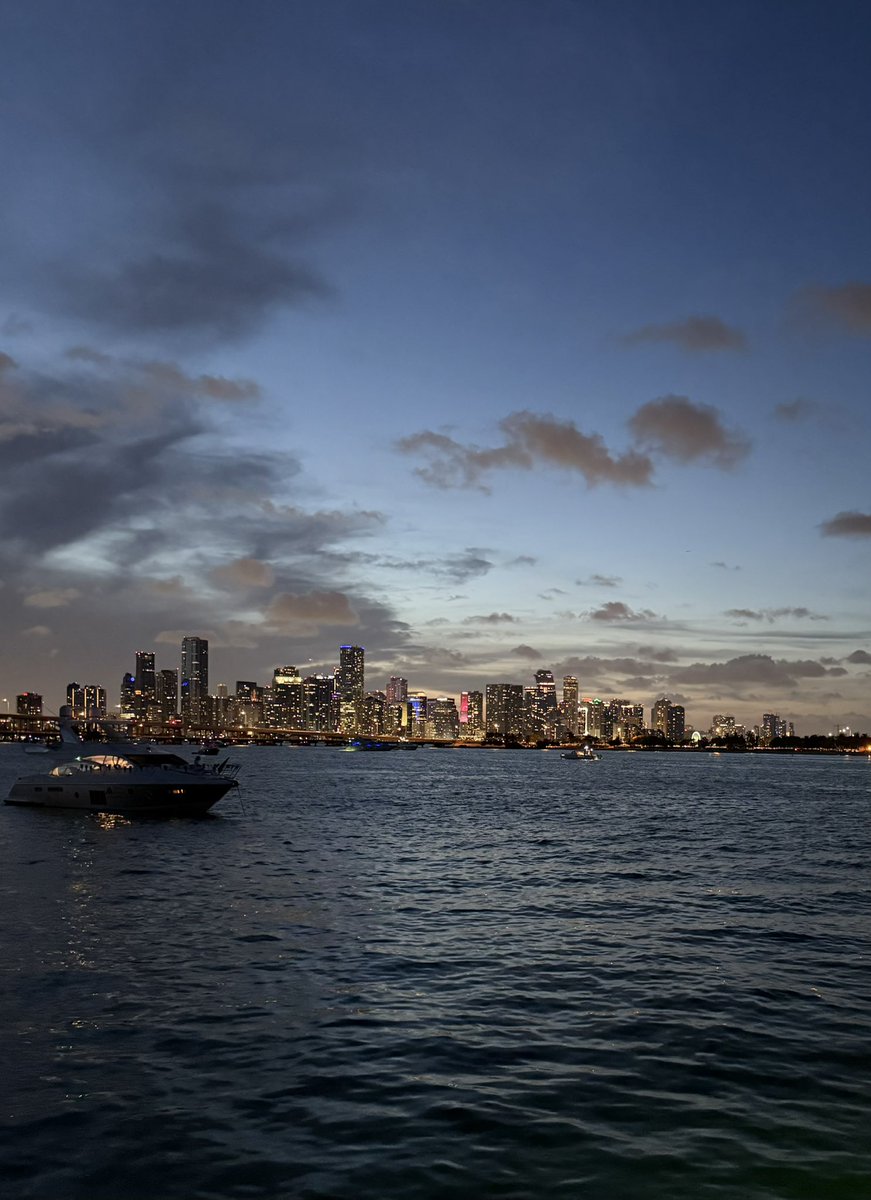 Emma_EG8's tweet image. Miami.