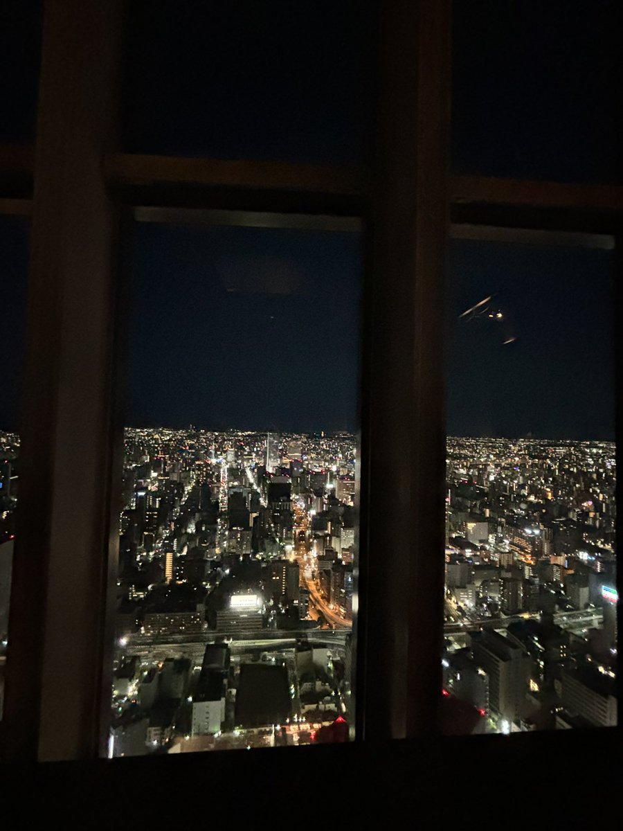 昨日夜景見てきた笑
最近募集してなかったけど、明日以降空いてるから新規の人でもリピでもモモと会ってくれる人いたらdmまってるねん🫶🏻🥺
#名古屋
#愛知