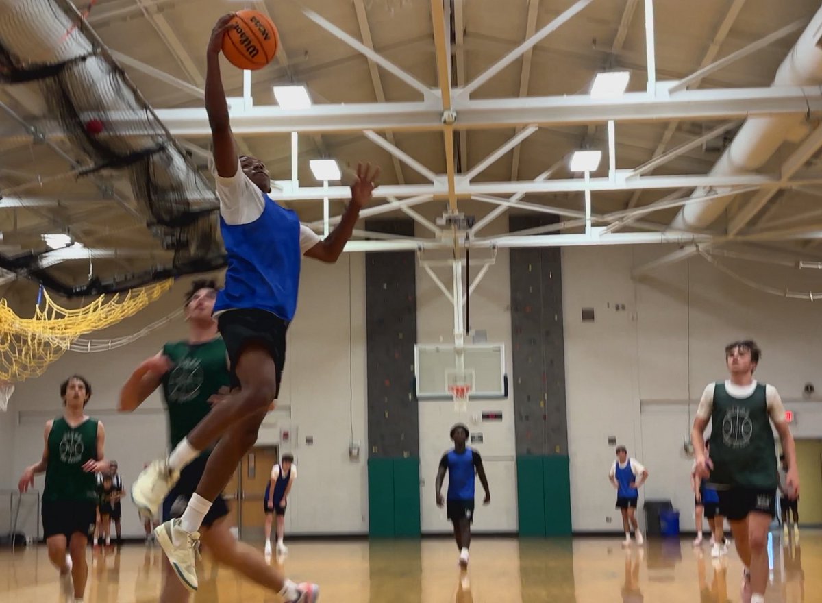 gmchoops's tweet photo. Watch GMC Hoops Highlights - Middlesex vs. Ridge - Last 16 Minutes - Montgomery Team Camp at https://t.co/P2ANvcGMiG via @YouTube.
#njhoops #gmchoops #middlesexhoops #ridgehoops #montgomeryteamcamp #summerhoops @GoJaysAthletics @MontgomeryBB3 https://t.co/oLu177Xnpe