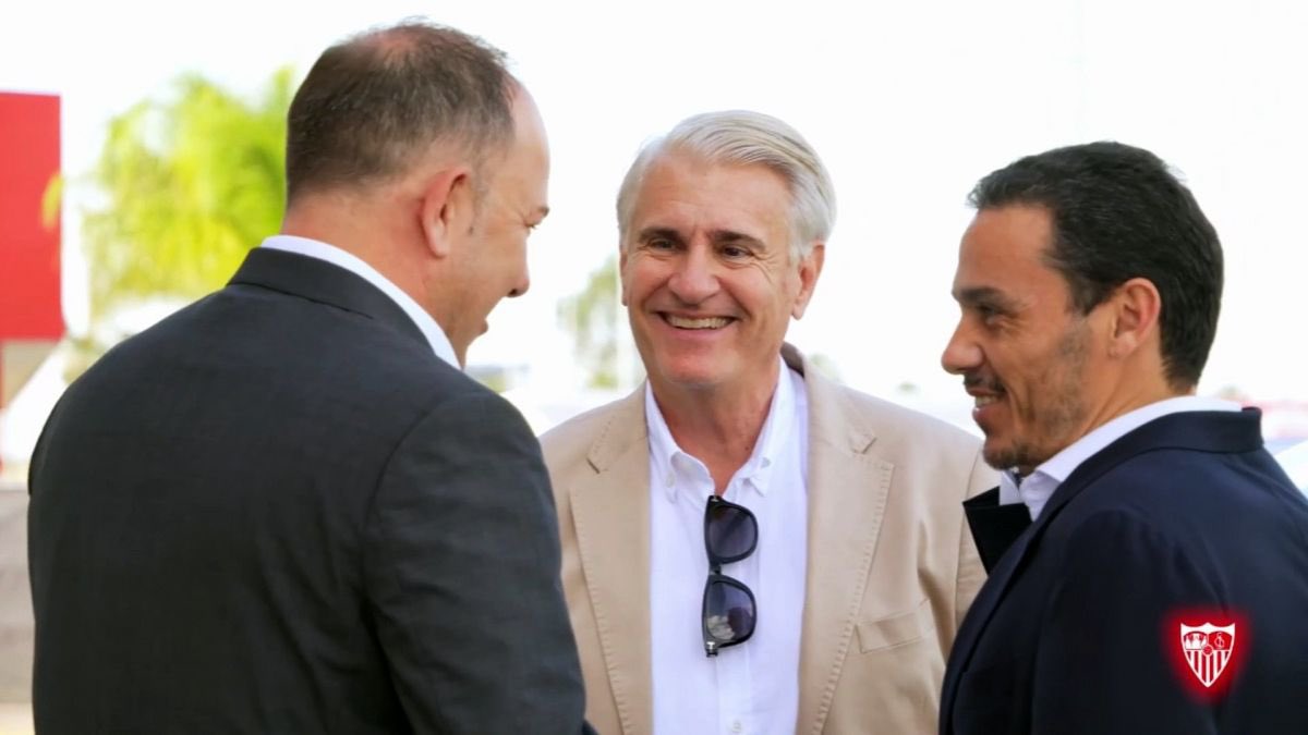 Zona Mixta (@zonamixta__) on Twitter photo 🚨🔴 El <a href="/SevillaFC/">Sevilla Fútbol Club</a> tiene planificado hacer dos ruedas de prensa esta semana.
📌 El miércoles hablará Del Nido Carrasco para hacer un balance de la situación actual del club.
📌 El viernes será presentado en sala de prensa Antonio Cordón.
🔜 La de Almeyda será en julio. 🚨🔴 El <a href="/SevillaFC/">Sevilla Fútbol Club</a> tiene planificado hacer dos ruedas de prensa esta semana.
📌 El miércoles hablará Del Nido Carrasco para hacer un balance de la situación actual del club.
📌 El viernes será presentado en sala de prensa Antonio Cordón.
🔜 La de Almeyda será en julio.