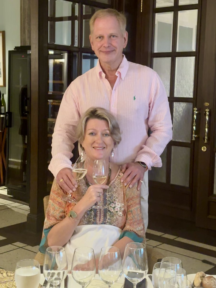 MalayaSingapore's tweet photo. We’re back at the Grand dame of #Georgetown, the #EasternAndOrientalHotel in #Penang for a great extravaganza to enjoying a selection of exquisite wines from the #DogPointVineyards along with a 5 course dinner 🍾
#DogPoint #Marlborough #NewZealand
The pioneer and owner of Dog Point Vineyards gave us an introduction to his winery this evening: A Story of Pioneering Spirit and Terroir. Dog Point is undeniably one of New Zealand's finest wineries. Established in 2002 by the Sutherland and Healy families, it remains in their ownership today, cultivating one of Marlborough's oldest privately owned vineyards.