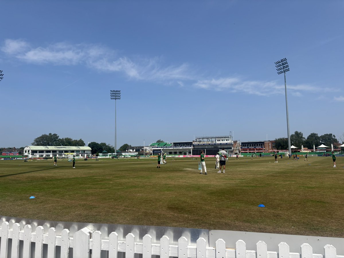 🏏 ☀️ Lovely weather for the Leicestershire &amp; Rutland Primary Schools cricket finals day at Grace Road